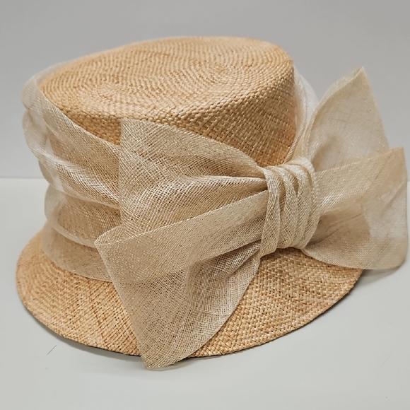 betmar Accessories - Betmar Beige Raffia Cloche Hat with Organza Bow